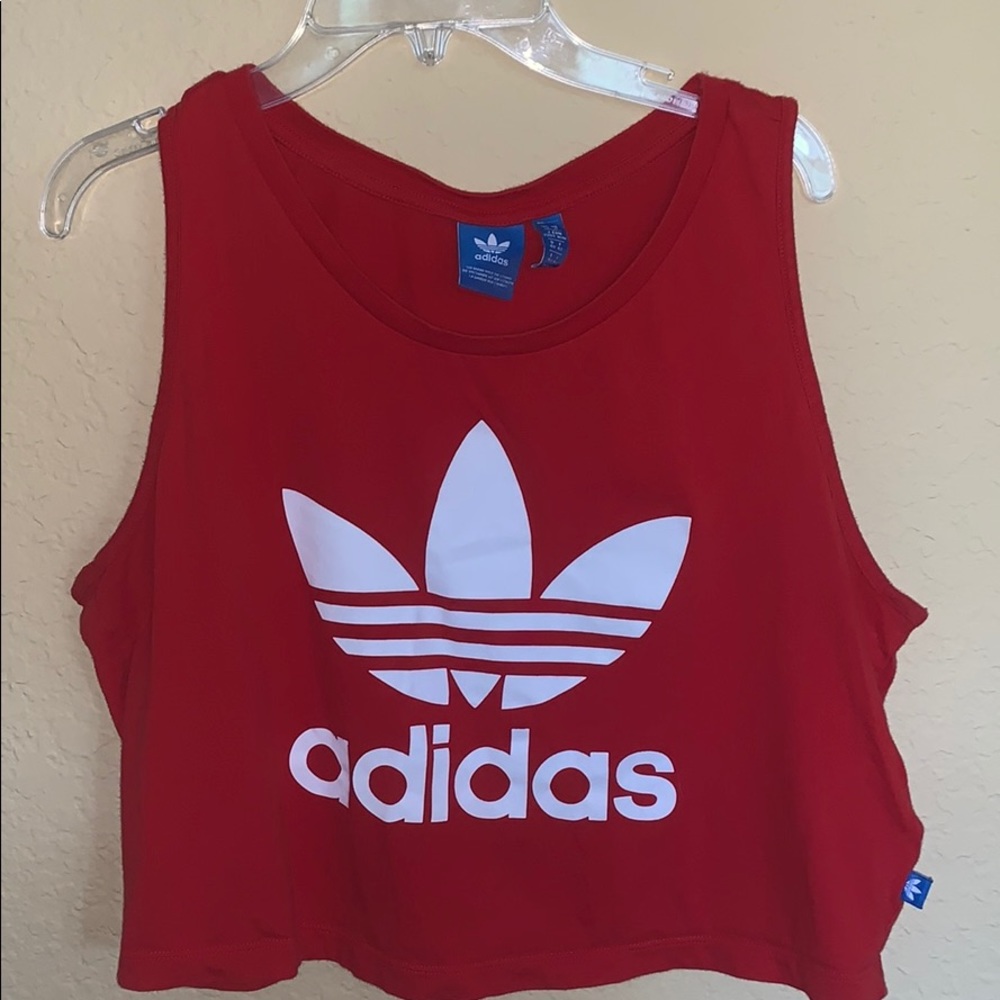 Athletic crop top